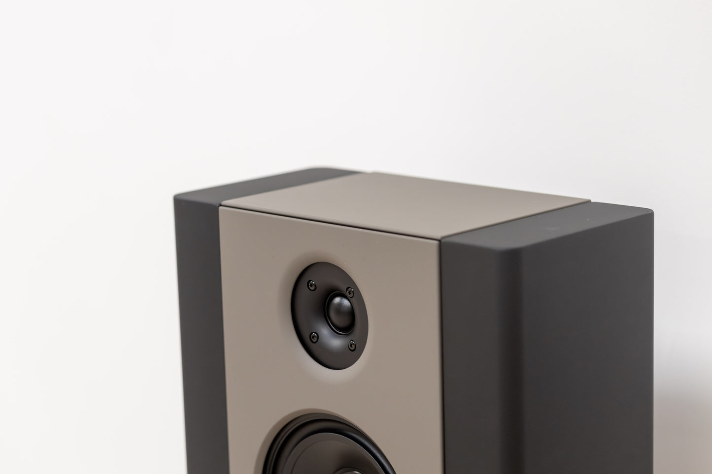 Lyngdorf FR-2 Full-Range Floorstanding Speaker Each